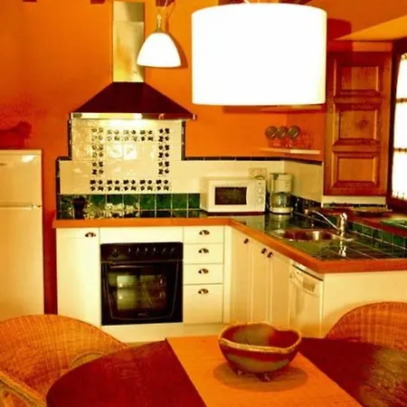 Сasa de vacaciones Maria Sopena In By Interhome Pruneda